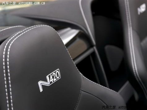 61阅读 阿斯顿·马丁 V8 Vantage 2011款 4.7 N420