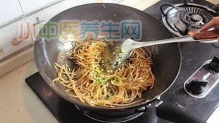 酸溜土豆丝_酸溜土豆丝