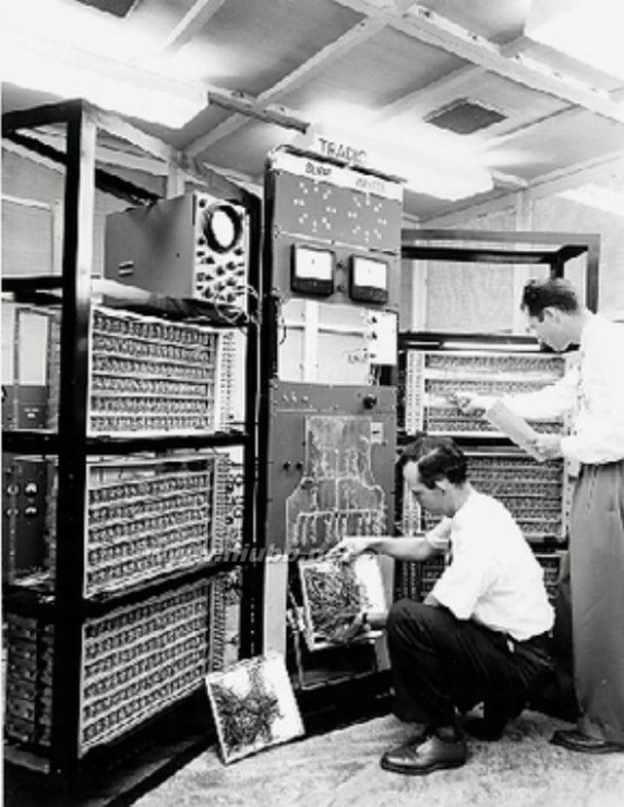 电脑的组成 【计算机组成与系统结构】计算机的发展与冯·诺依曼结构