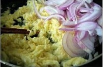 洋葱炒鸡蛋 洋葱炒蛋的做法，洋葱炒蛋怎么做，洋葱炒蛋的家常做法