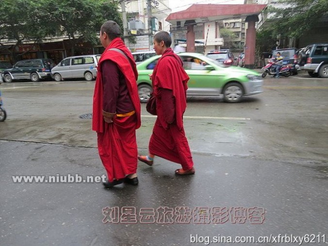 实拍我在成都藏民一条街上找进藏的感觉