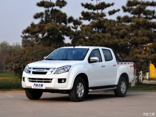 江西五十铃 D-MAX 2015款 2.5T四驱 自动超豪华型4JK1