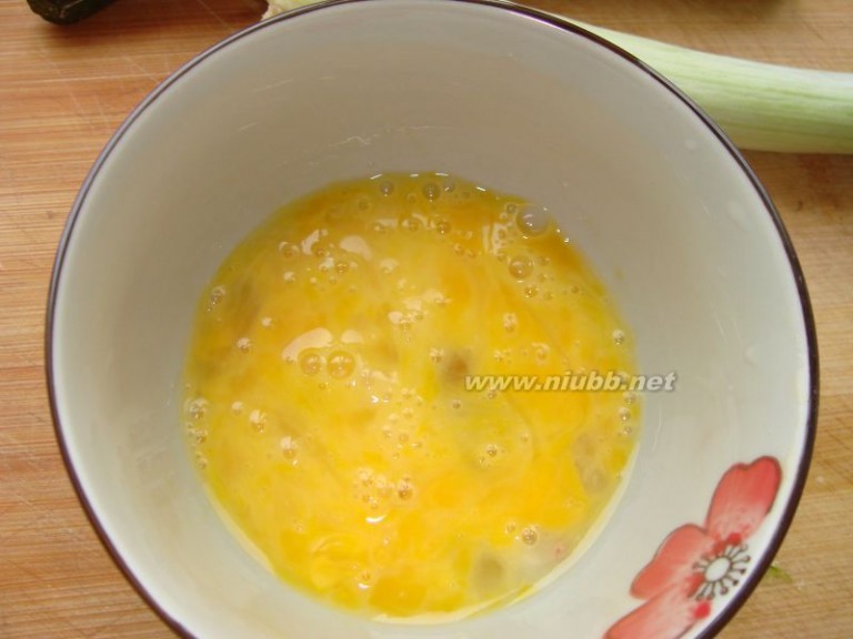 瓜片炒鸡蛋 鸡蛋瓜片汤的做法，鸡蛋瓜片汤怎么做好吃，鸡蛋瓜片汤的家常做法