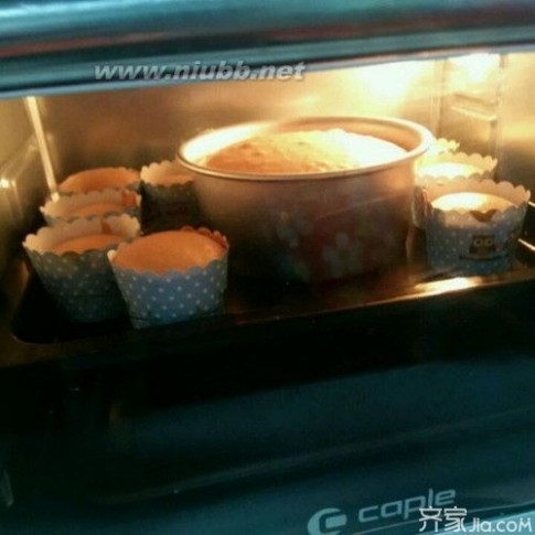家用烤箱自制蛋糕 怎么用烤箱做蛋糕 烤箱做蛋糕的步骤及注意事项