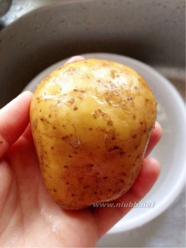 闷 闷土豆的做法，闷土豆怎么做好吃，闷土豆的家常做法
