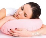 失眠枕头 怎样选择枕头来治疗失眠症