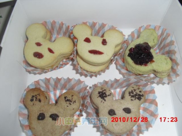 可爱小熊饼干的制作方法—MISS.FU_小熊饼干