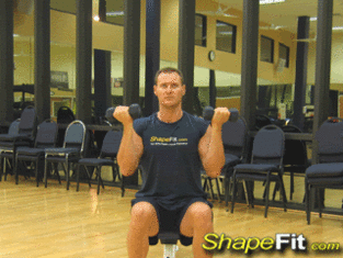 怎么练三角肌 男士健身--教你如何锻炼三角肌