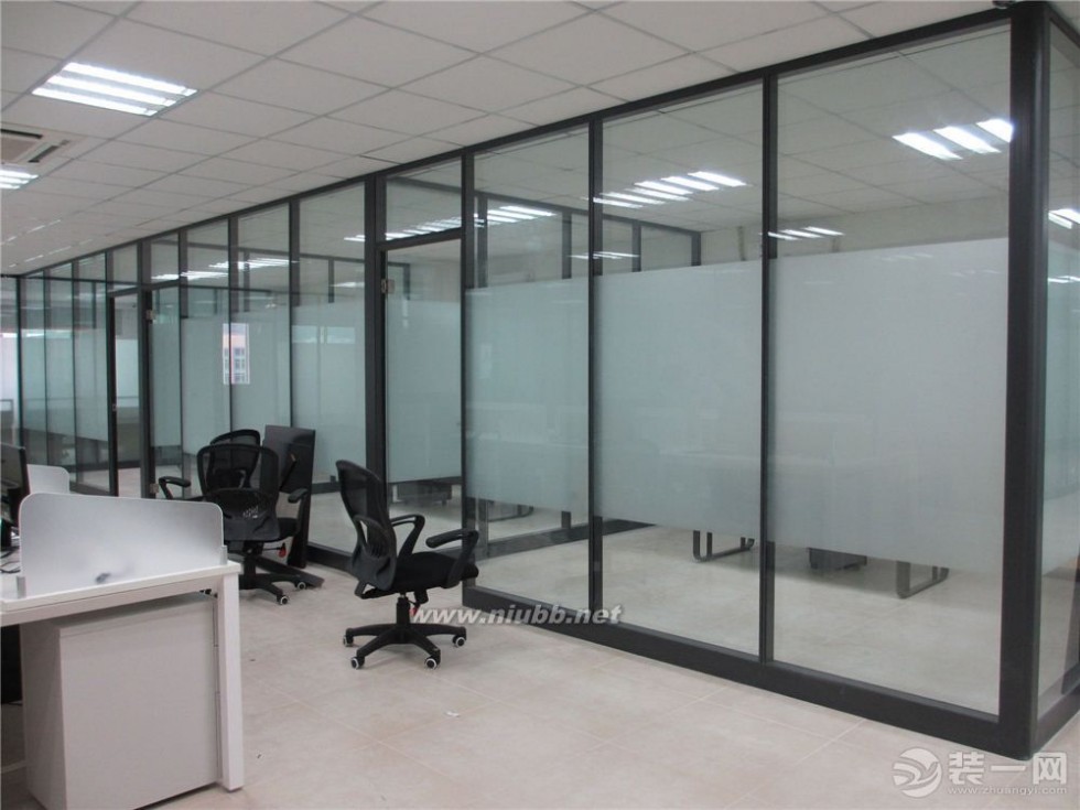 玻璃隔墙价格 玻璃隔墙价格贵不贵？办公室玻璃隔墙怎么装修好？