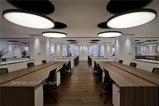 孙建亚办公空间设计 V-GRASS上海设计总部办公室_上海办公室设计
