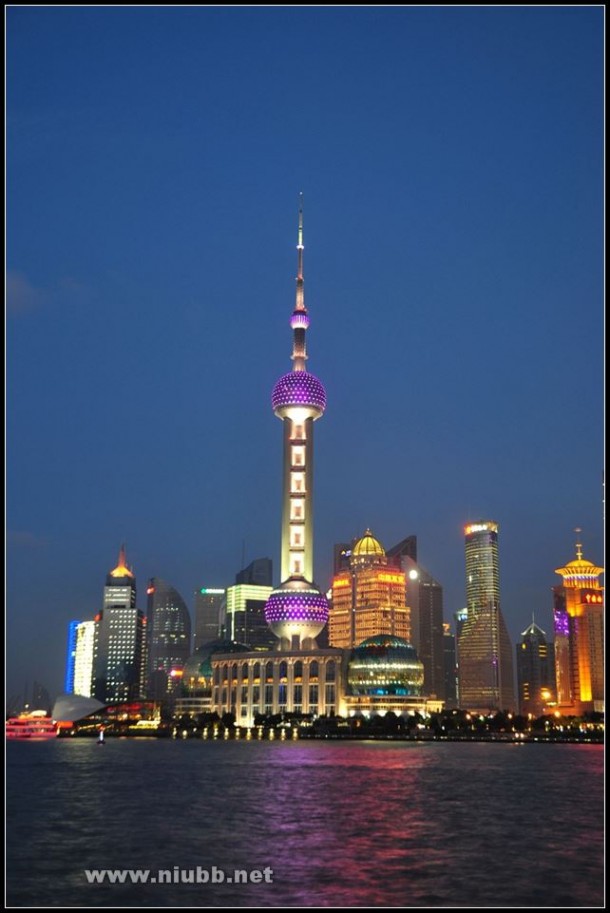 猛拍：大上海新外滩璀璨夜景