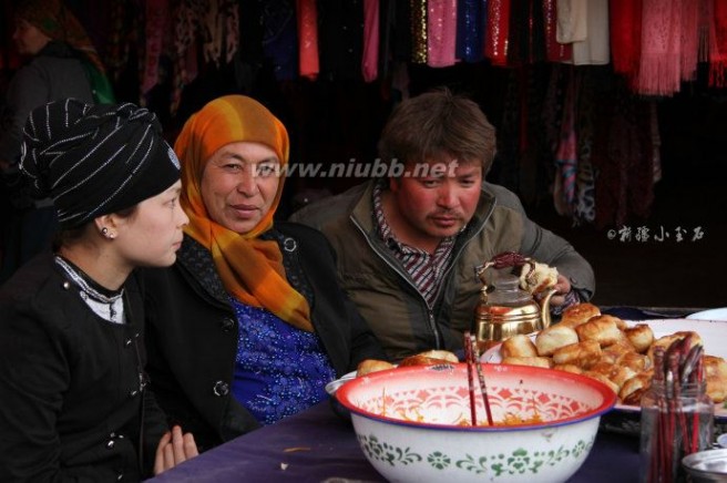 实拍：新疆巴扎上的美食诱惑