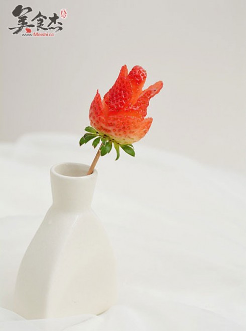 草莓玫瑰花xX.jpg