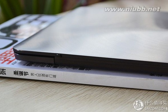 华硕笔记本怎么样啊 比新macbook还薄？华硕 ZenBook U305笔记本电脑评测▼