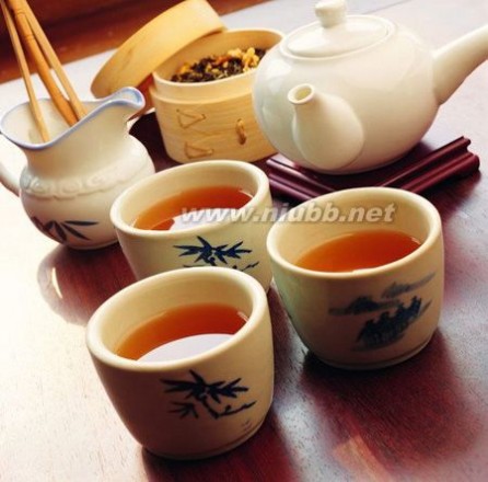 喝红茶的好处 红茶有什么功效与禁忌 喝红茶的好处和坏处