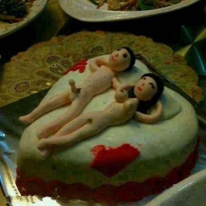 夫妻俩一起过生日，生日蛋糕逆天了