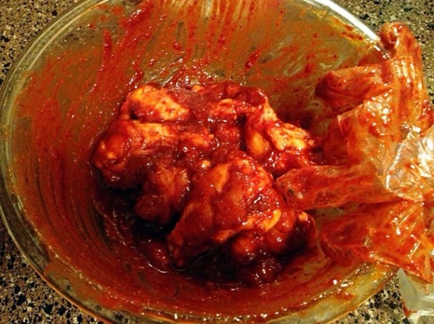 韩式辣椒酱 韩式辣酱烤鸡翅根的做法，韩式辣酱烤鸡翅根怎么做，韩式辣酱烤鸡翅根的家常做法