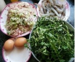 荠菜饺子的做法 三鲜荠菜饺子,三鲜荠菜饺子的做法,三鲜荠菜饺子的家常做法