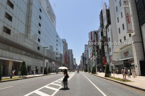 并木アンナ 2014-06-15(日) (2)デビアス銀座ビル-戴比尔斯银座大楼-De Beers Ginza Building, 銀座共同溝-银座共同沟-Ginza Utility Corridor,ルイ？ヴィトン銀座並木通り-LV银座并木大道-Louis Vuitton Ginza Namiki, ニコラス？G？ハイエック センター-海耶克商业大楼-Nicolas G. Hayek Center, ヤマハ銀座ビル-雅马哈银座大楼-Yamaha Ginza, 中銀カプセルタワービル-中银胶囊塔-Nakag