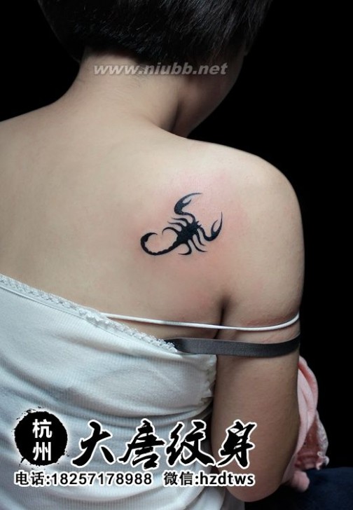 女生后背纹身图案 女性性感背部纹身图案大全分享