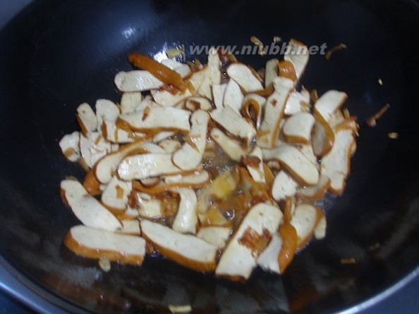 青椒炒豆腐干 青椒炒香干的做法,青椒炒香干怎么做好吃,青椒炒香干的家常做法