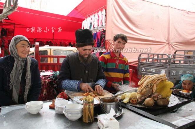 实拍：新疆巴扎上的美食诱惑