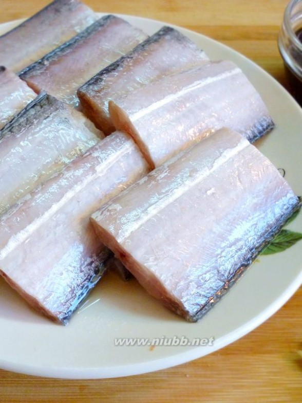 糖醋带鱼的做法 糖醋带鱼的做法,糖醋带鱼怎么做好吃,糖醋带鱼的家常做法