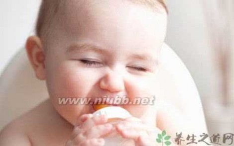 孩子不喝奶粉怎么办 宝宝不喝奶粉怎么断奶