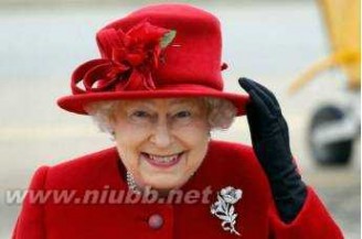 英国小公主 英国小公主夏洛特1岁了！她竟给大人物的穿衣搭配打了个差评！