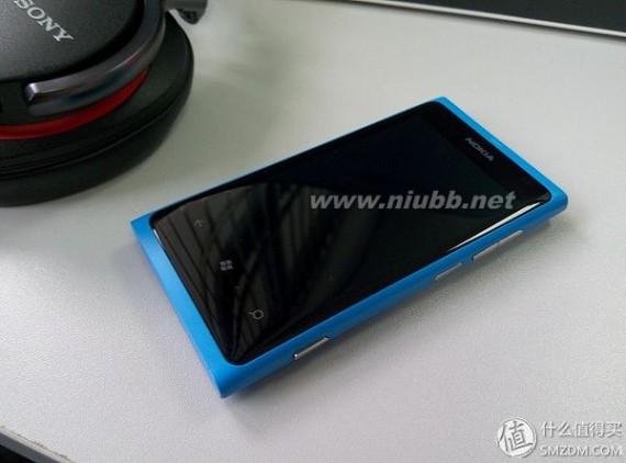 lumia800评测 回归Lumia800：我们究竟需要一台怎样的手机？