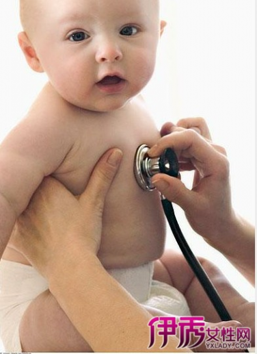 婴儿咳嗽有痰怎么办 1岁婴儿咳嗽有痰怎么办？ 1岁宝宝咳嗽有痰吃什么好？