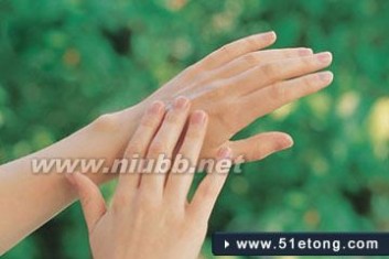 手指关节痛 手指关节痛怎么办 手指关节疼痛肿大的原因