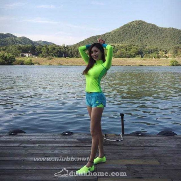 韩国最美女教师 韩国最美体育女教师再度性感上脚来袭