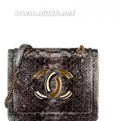 chanel Chanel 秋冬发售64个新款手袋，圈钱无数