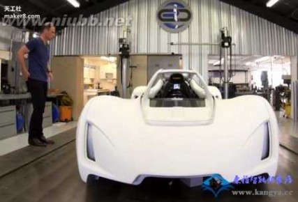 3d打印跑车诞生 全球首辆3D打印超级跑车“刀锋”诞生