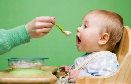 秋季幼儿饮食小常识 秋季幼儿饮食小常识 合理安排营养健康