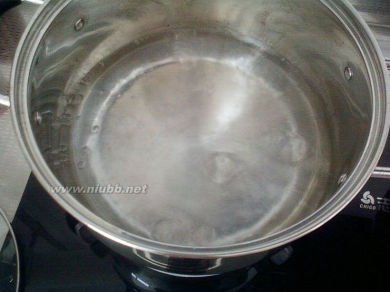 醪糟汤圆的热量 米酒煮汤圆的做法，米酒煮汤圆怎么做好吃，米酒煮汤圆的家常做法