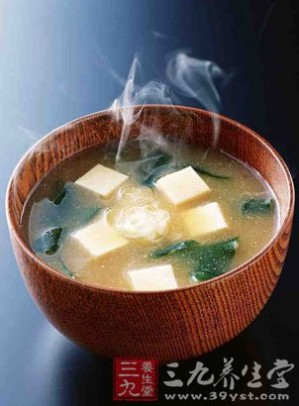 海带排骨汤的功效 豆腐海带汤的功效与作用