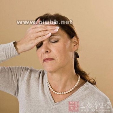 月经期头痛 经期头痛 如何缓解经期的头痛