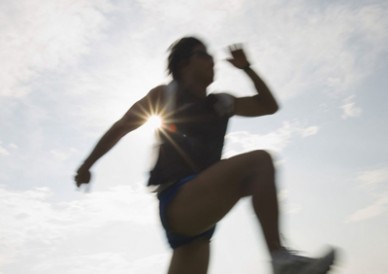 正确的跑步减肥方法 慢跑运动减肥的误区 五个小技巧教你正确方法