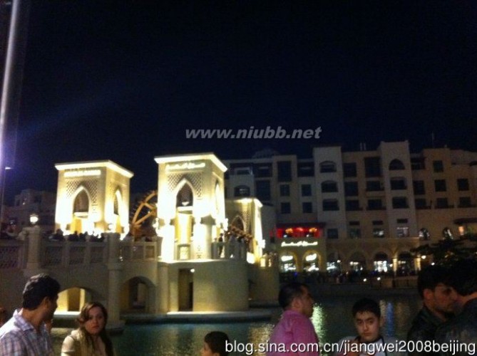 世界最大的迪拜音乐喷泉-震撼你的视野