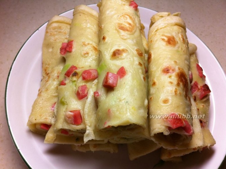 糖葱薄饼 火腿鸡蛋薄饼的做法，火腿鸡蛋薄饼怎么做好吃，火腿鸡蛋薄饼的家常做法