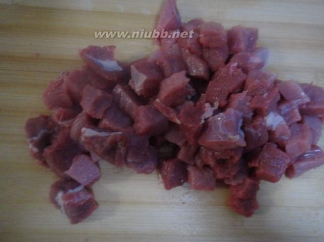 牛肉粒 烧烤味牛肉粒的做法，烧烤味牛肉粒怎么做好吃，烧烤味牛肉粒的家常做法