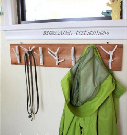 挂衣架 用树枝打造独特的室内挂衣架
