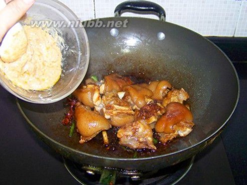 红烧腐乳肉 红烧腐乳猪蹄的做法,红烧腐乳猪蹄怎么做好吃,红烧腐乳猪蹄的家常做法
