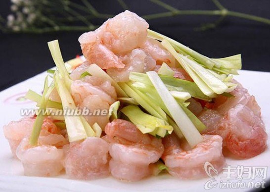 油泡鲜虾仁是哪个地方的菜 油泡鲜虾仁是哪个地方的菜 油泡鲜虾仁的家常做法
