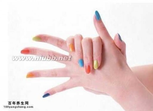 指甲与健康 指甲看健康：指甲颜色变化是怎么回事？指甲颜色与健康
