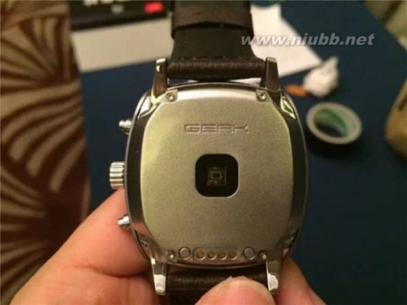 果壳GEAK Watch 2动手玩：屏幕惊艳，外观传统_geak watch