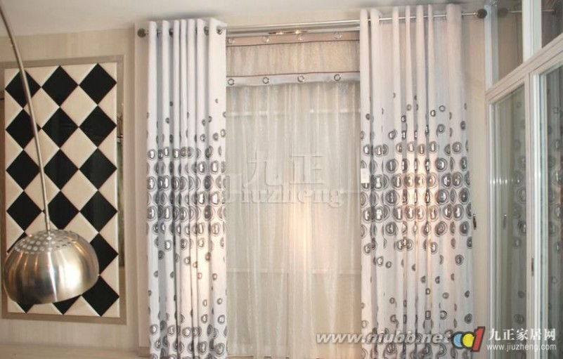 窗帘安装 窗帘要如何安装 窗帘杆安装的注意事项和顺序