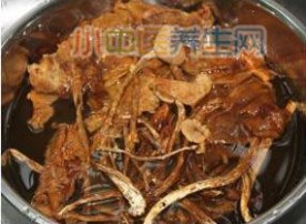 茶树菇烧肉_茶树菇烧肉